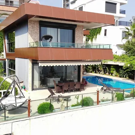 With A View And Pool Holiday home Alanya